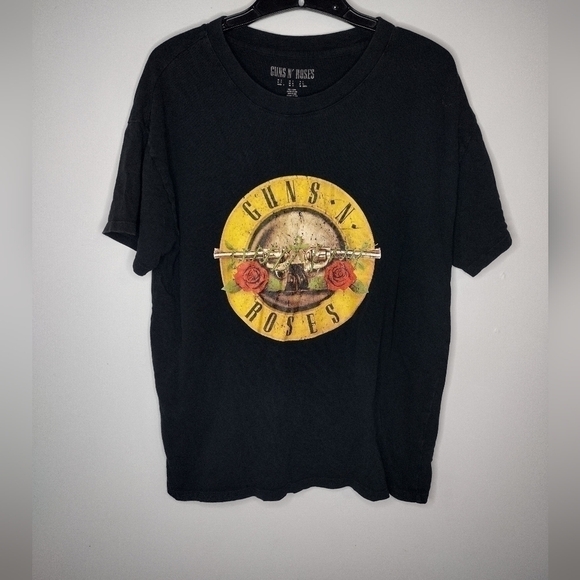 Guns N Roses Other - Guns N roses T shirt size small